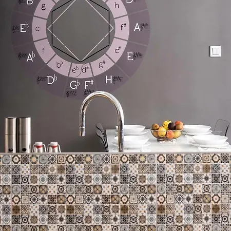 Elegant شقة